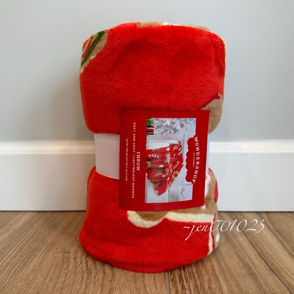 Wondershop Christmas Cookie Printed Plush Throw Blanket - Picture 7 of 9